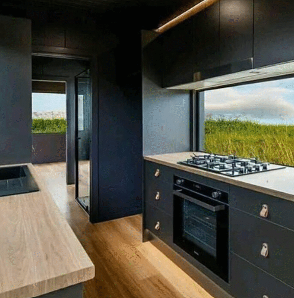 2 bed room and 1 bath Modern Containers Home - Image 8